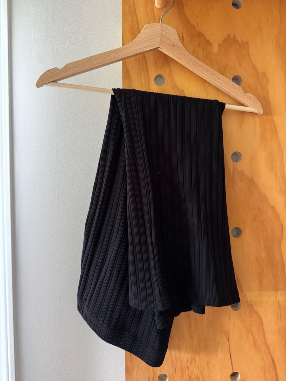 H&M Mama Ribbed Jersey Skirt (Black)